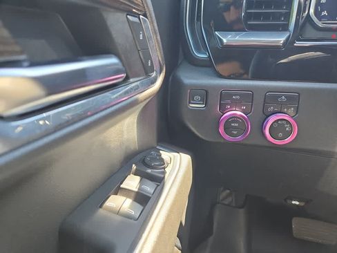 Used 2023 Chevrolet Silverado 1500 LT AWD/4WD image 37