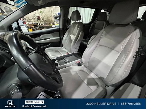 Used 2024 Honda Odyssey Touring image 25