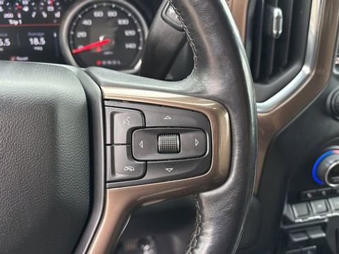Used 2021 Chevrolet Silverado 1500 High Country image 24