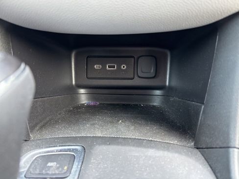 Used 2021 Chevrolet Equinox LS w/ LS Convenience Package AWD/4WD image 33