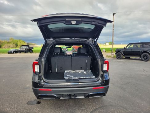 New 2026 Ford Explorer ST-Line AWD/4WD image 10