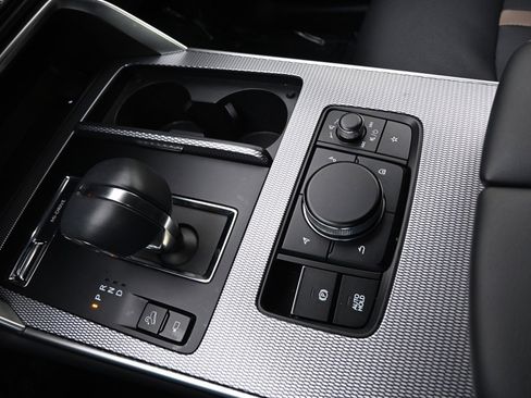 Certified 2025 MAZDA CX-70 3.3 Turbo S w/ Premium Package image 33