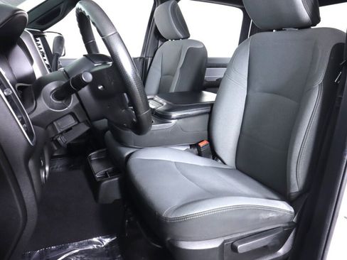 Used 2021 RAM 3500 Big Horn image 32