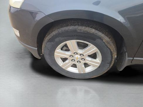 Used 2011 Chevrolet Traverse LT w/ Personal Connectivity Package image 18
