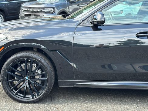 Used 2022 BMW X6 xDrive40i w/ M Sport Package AWD/4WD image 3