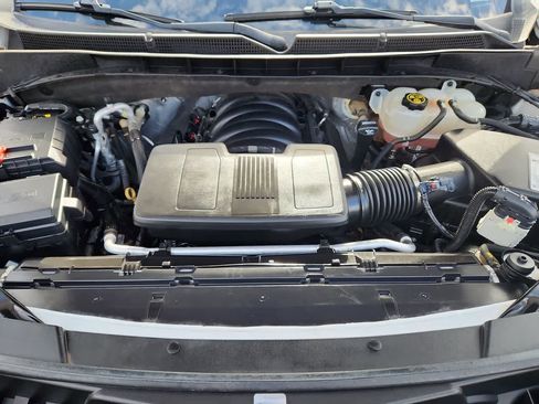 Used 2021 GMC Yukon XL SLT w/ Rear Media and Nav Package image 13