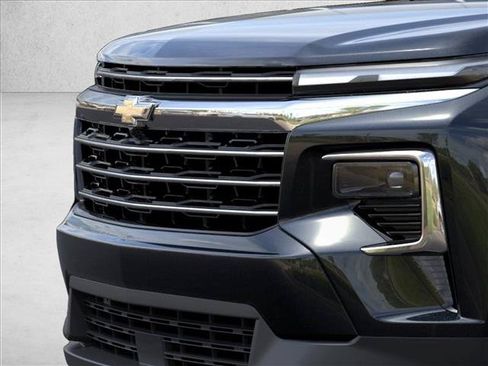 New 2026 Chevrolet Traverse LT w/ Sun and Wheel Package FWD image 13