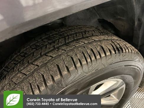 Used 2017 Toyota Tacoma Limited w/ Tow Package image 28