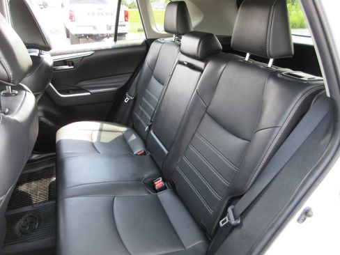 Used 2022 Toyota RAV4 XLE Premium AWD/4WD image 20