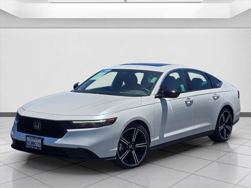Certified 2023 Honda Accord Sport image 9