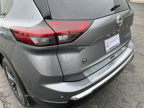 Certified 2025 Nissan Rogue Platinum w/ Platinum Premium Package image 31