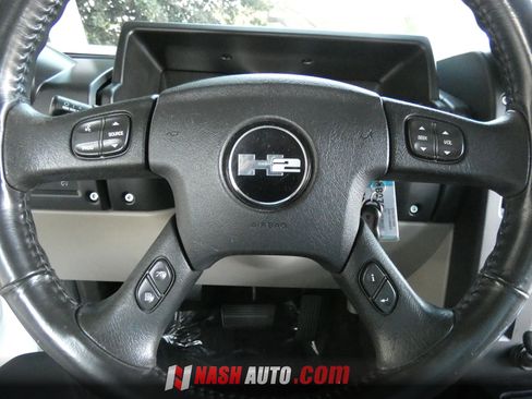 Used 2005 HUMMER H2 w/ Preferred Equipment Group AWD/4WD image 58
