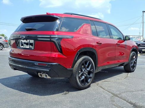 Used 2026 Chevrolet Traverse RS FWD image 30