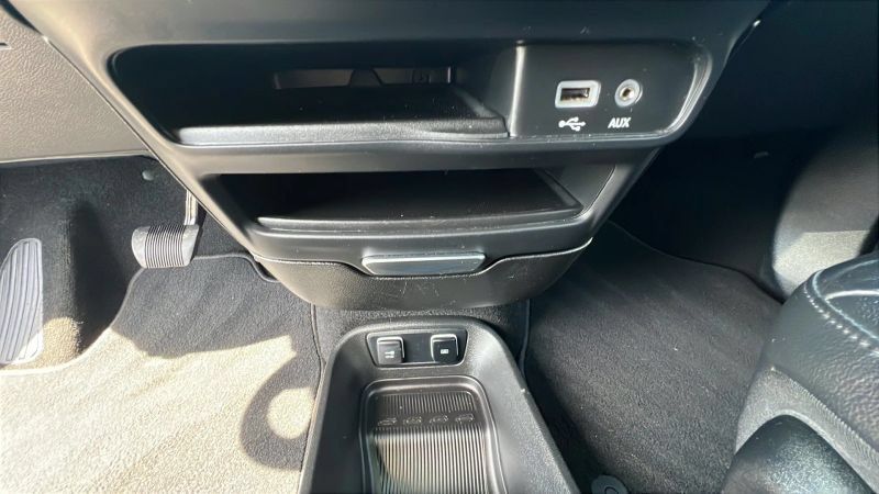 Used 2019 Chrysler Pacifica Touring-L w/ S Appearance Package FWD image 25