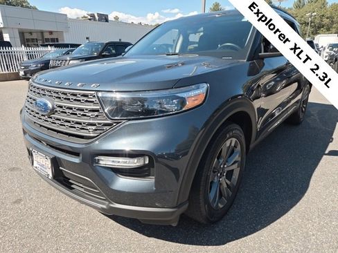 Used 2022 Ford Explorer XLT w/ Equipment Group 202A image 29