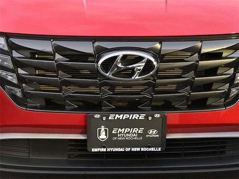 Used 2023 Hyundai Tucson SE image 9