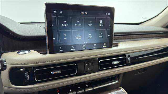 Used 2020 Lincoln Aviator Reserve w/ Equipment Group 201A AWD/4WD image 32