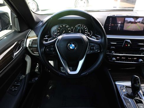 Used 2019 BMW 530e w/ Convenience Package RWD image 16