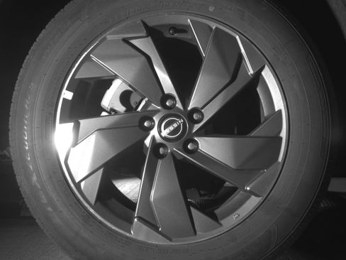 Used 2025 Nissan Rogue SV image 15