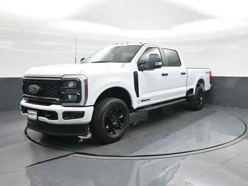Certified 2026 Ford F250 XL w/ STX Appearance Package AWD/4WD image 17