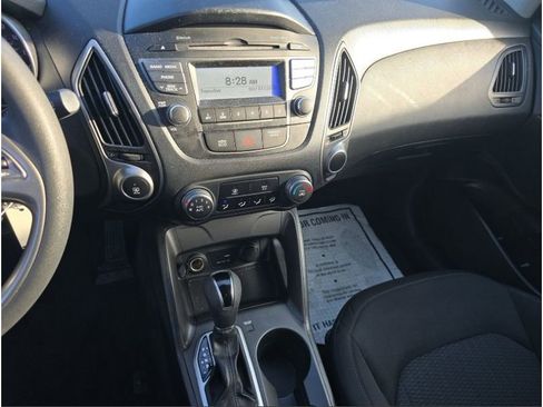 Used 2015 Hyundai Tucson GLS FWD image 28