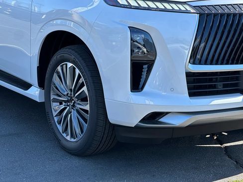 New 2027 INFINITI QX80 Luxe RWD image 10