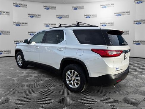Used 2020 Chevrolet Traverse LT image 3