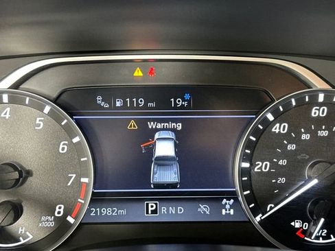 Used 2024 Nissan Frontier SV w/ SV Convenience Package image 18