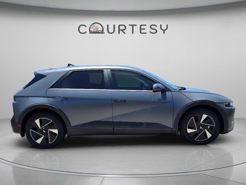 New 2026 Hyundai Ioniq 5 SEL AWD/4WD image 6