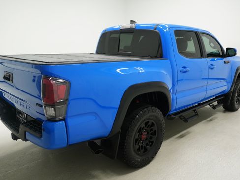 Used 2019 Toyota Tacoma TRD Pro AWD/4WD image 4