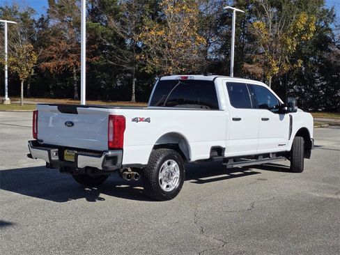 Used 2025 Ford F250 XLT image 11