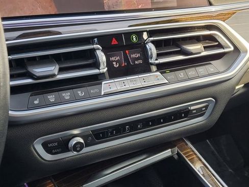 Used 2020 BMW X7 xDrive40i w/ Premium Package image 20