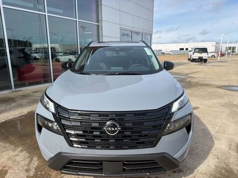 New 2026 Nissan Rogue SV FWD image 6