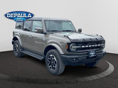 Used 2025 Ford Bronco Outer Banks AWD/4WD image 9