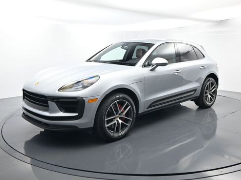 Used 2022 Porsche Macan S image 1