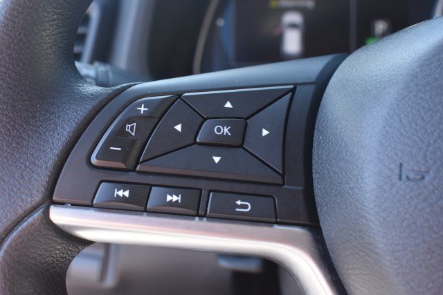 Used 2025 Nissan Leaf S FWD image 19