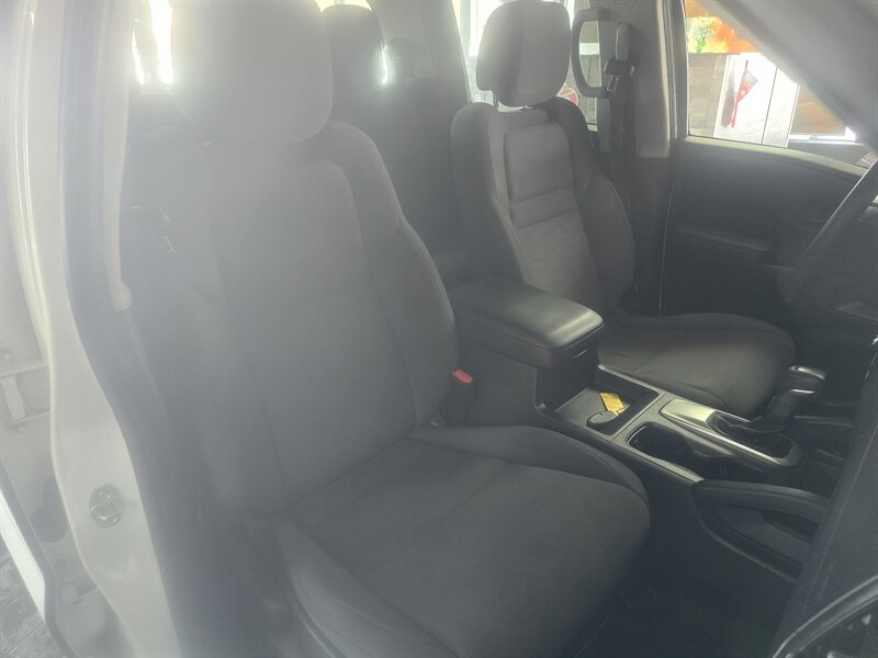 Used 2022 Nissan Frontier S RWD image 14