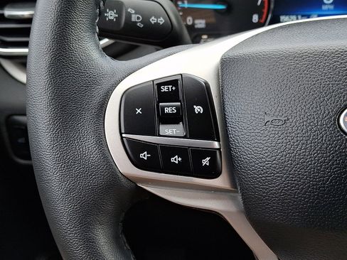 Certified 2024 Ford Explorer XLT w/ Equipment Group 202A image 24