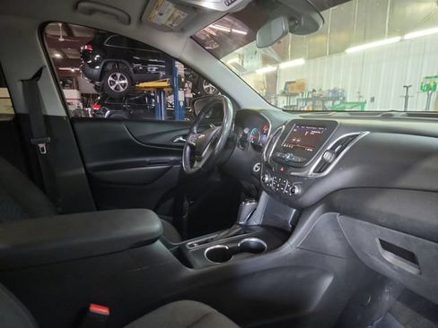 Used 2020 Chevrolet Equinox LT FWD image 22