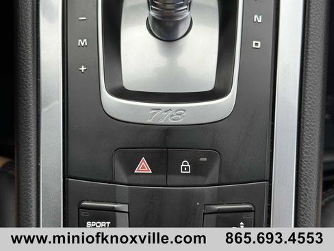 Used 2022 Porsche 718 Cayman image 19