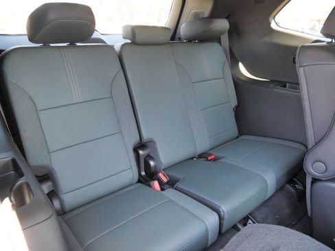 New 2026 GMC Acadia AT4 w/ Luxury Package AWD/4WD image 30