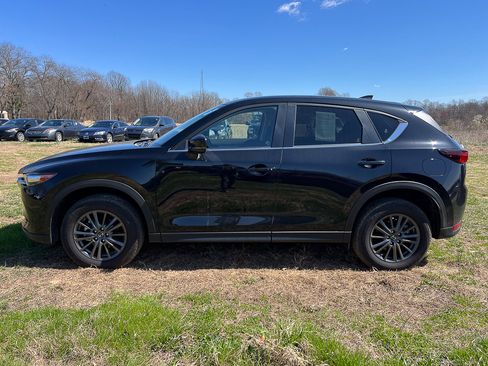 Used 2019 MAZDA CX-5 Touring image 2