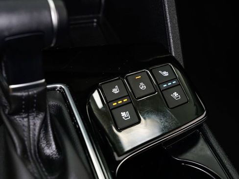 Certified 2025 Kia Sportage SX image 22