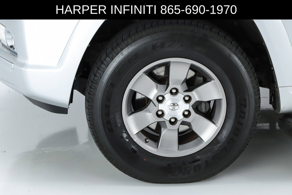 Used 2011 Toyota 4Runner SR5 w/ Convenience Pkg AWD/4WD image 5