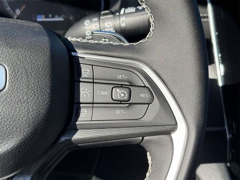 New 2025 Jeep Grand Cherokee 4WD image 22