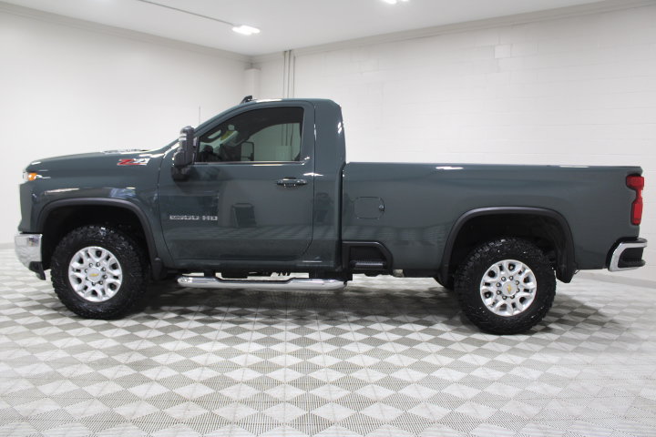 Used 2025 Chevrolet Silverado 2500 LT AWD/4WD image 7