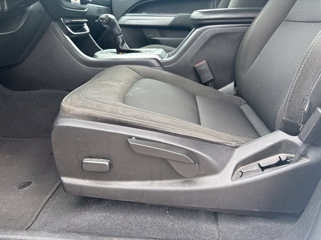 Used 2021 Chevrolet Colorado LT RWD image 17