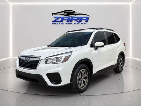 Used 2019 Subaru Forester Premium AWD/4WD image 3
