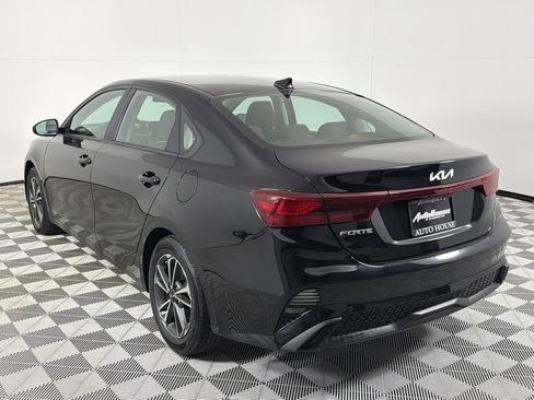 Used 2023 Kia Forte LXS image 7