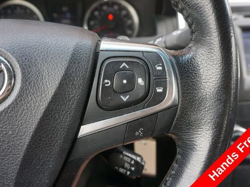 Used 2016 Toyota Camry SE FWD image 4